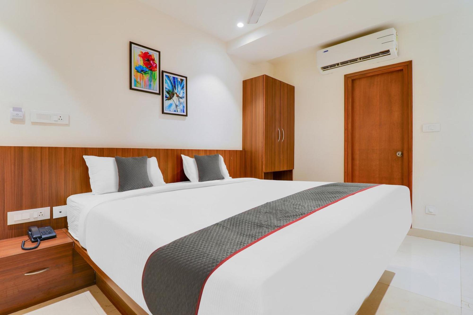 Super Townhouse Rcc Lamps Visakhapatnam Exterior foto