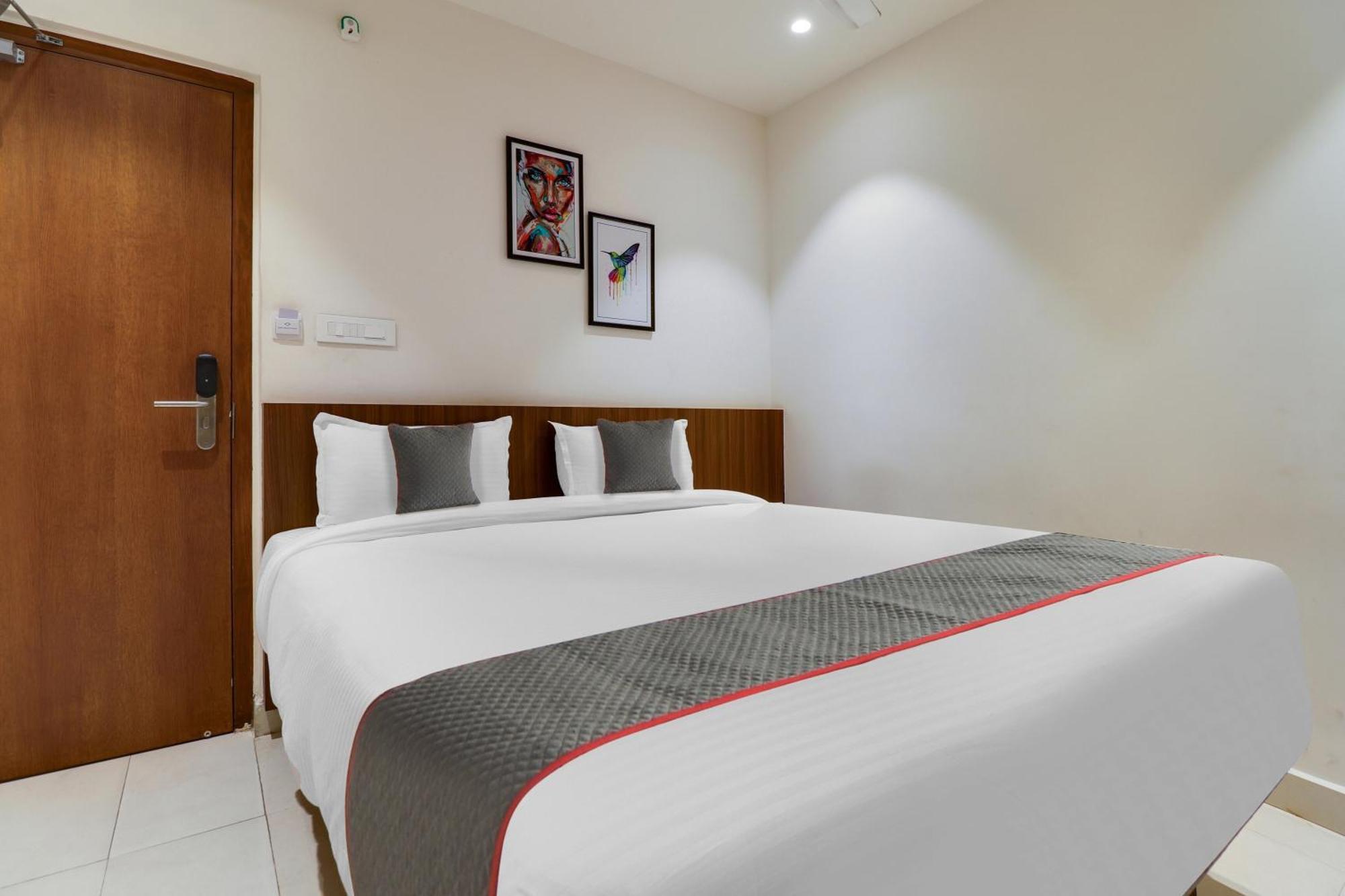 Super Townhouse Rcc Lamps Visakhapatnam Exterior foto